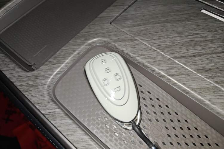 Used Wey Gaoshan 2025 Four-Wheel Drive Alpine 8 Vehicle Key