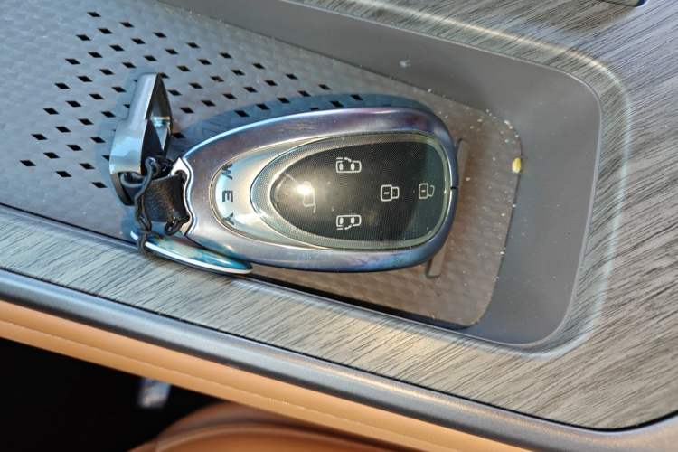 Used Wey Gaoshan 2025 Four-Wheel Drive Alpine 8 Vehicle Key