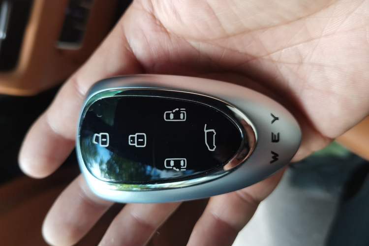 Used Wey Gaoshan 2025 Four-Wheel Drive Alpine 8 Vehicle Key