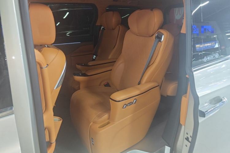 Used Wey Gaoshan 2025 Four-Wheel Drive Alpine 8 Left Rear Seat
