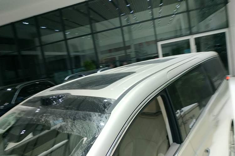 Used Wey Gaoshan 2025 Four-Wheel Drive Alpine 8 Roof