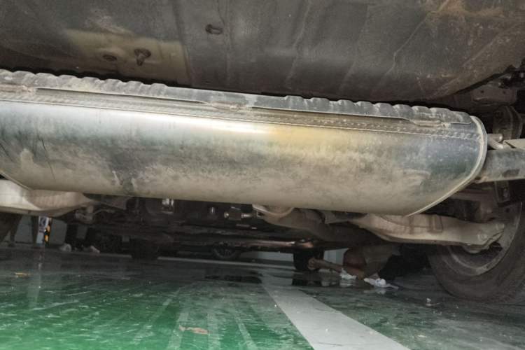 Used Wey Gaoshan 2025 Four-Wheel Drive Alpine 8 Chassis Rear