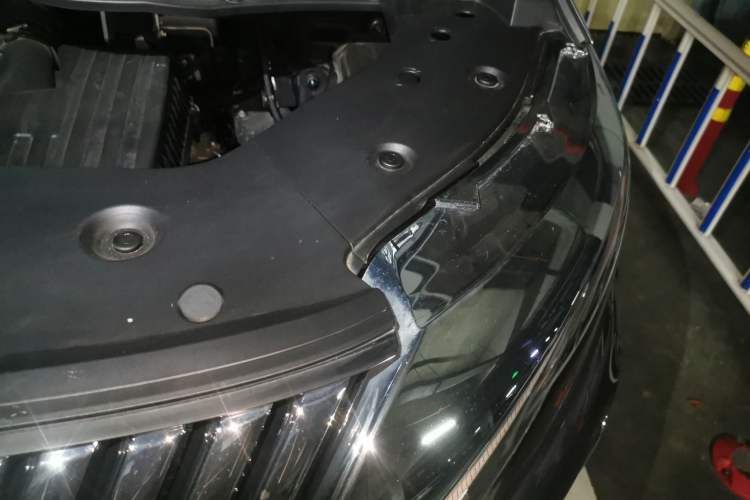 Used Wey Gaoshan 2025 Four-Wheel Drive Alpine 8 Engine Bay Left
