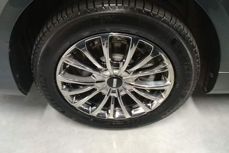 Used Wey Gaoshan 2025 Four-Wheel Drive Alpine 8 Exterior 5