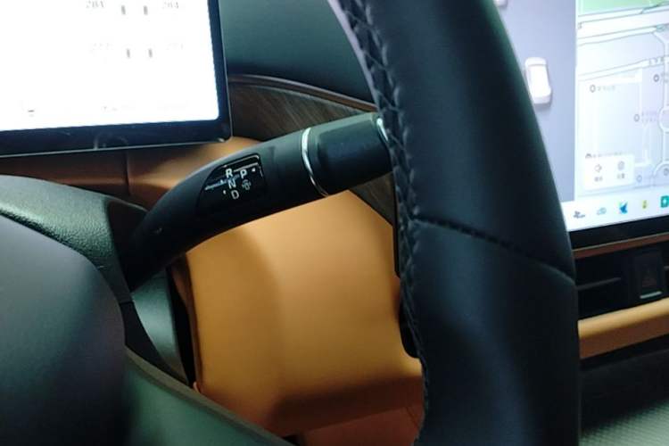 Used Wey Gaoshan 2025 Four-Wheel Drive Alpine 8 Gear Lever