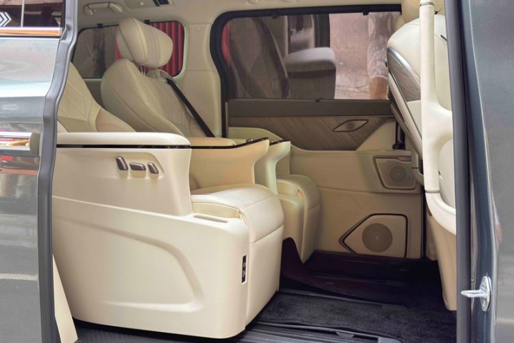 Used Wey Gaoshan 2025 Four-Wheel Drive Alpine 8 Interior 5