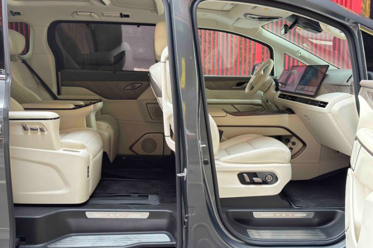 Used Wey Gaoshan 2025 Four-Wheel Drive Alpine 8 Interior 7