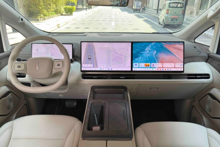 Used Wey Gaoshan 2025 Four-Wheel Drive Alpine 8 Interior 9