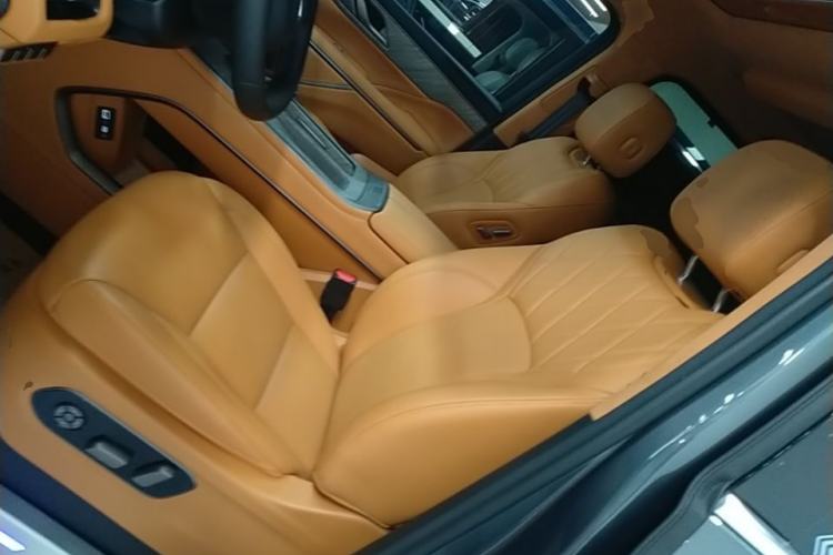 Used Wey Gaoshan 2025 Four-Wheel Drive Alpine 8 Left Front Seat
