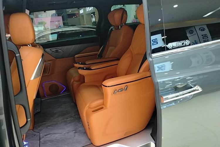Used Wey Gaoshan 2025 Four-Wheel Drive Alpine 8 Left Rear Seat