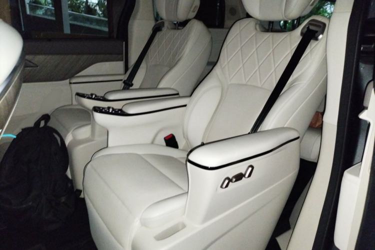Used Wey Gaoshan 2025 Four-Wheel Drive Alpine 8 Left Rear Seat