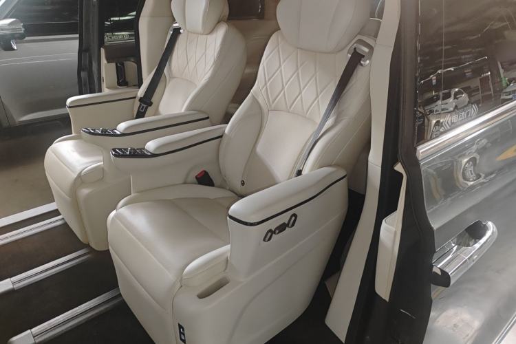 Used Wey Gaoshan 2025 Four-Wheel Drive Alpine 8 Left Rear Seat