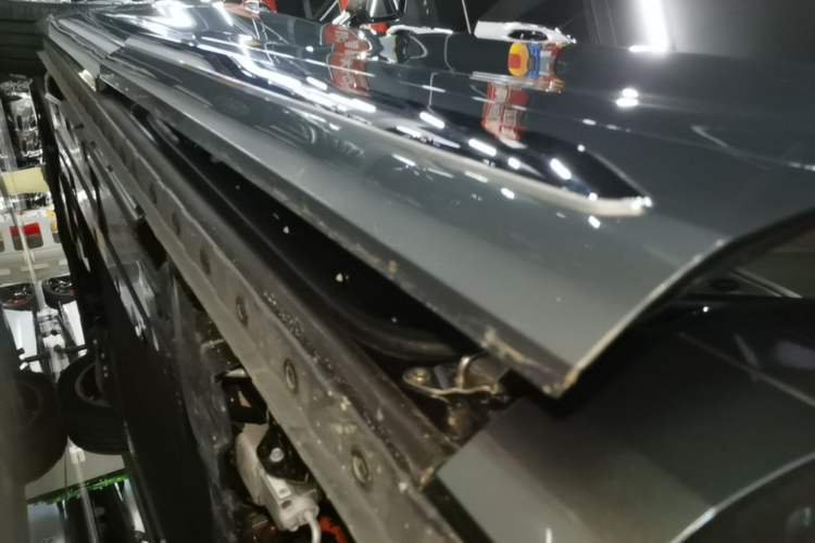 Used Wey Gaoshan 2025 Four-Wheel Drive Alpine 8 Left Side Sill