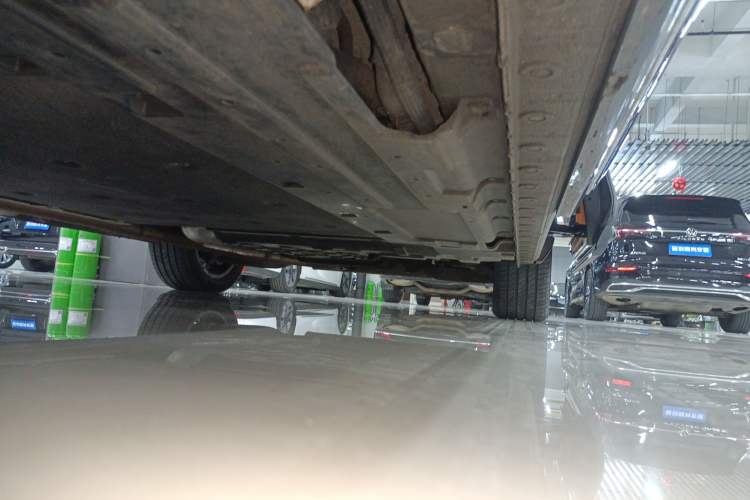 Used Wey Gaoshan 2025 Four-Wheel Drive Alpine 8 Left Side Sill