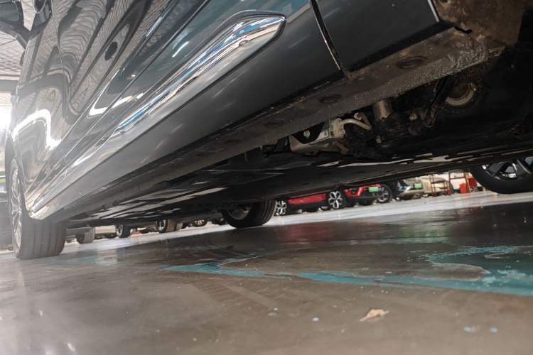 Used Wey Gaoshan 2025 Four-Wheel Drive Alpine 8 Left Side Sill