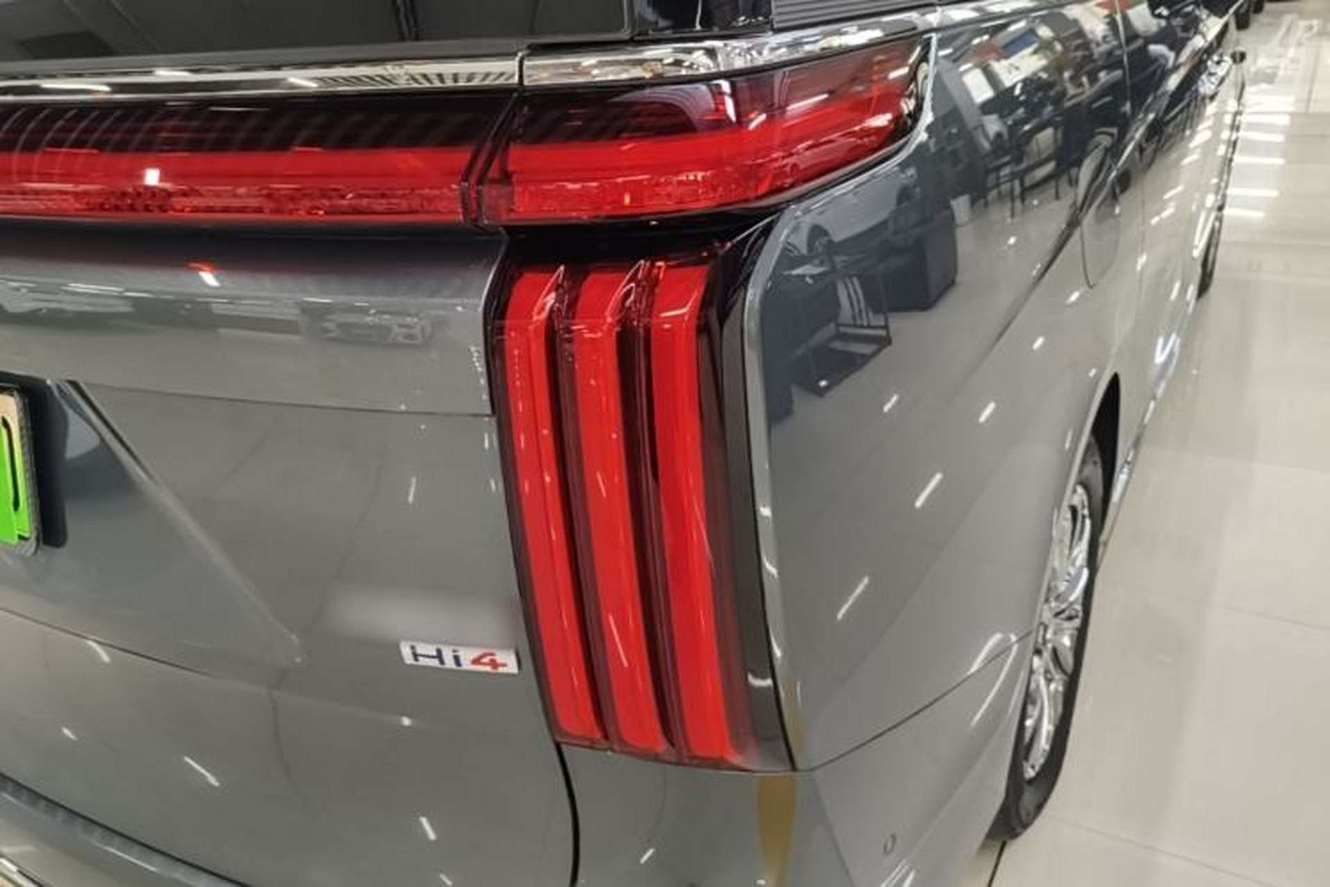 Used Wey Gaoshan 2025 Four-Wheel Drive Alpine 8 Right Rear Taillight