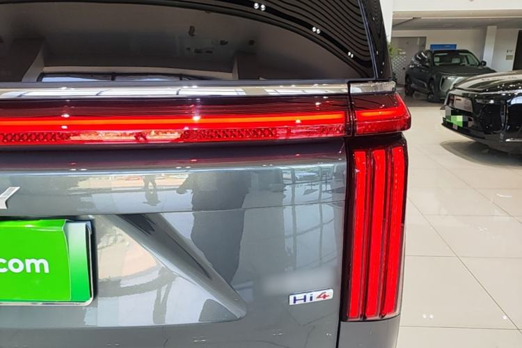 Used Wey Gaoshan 2025 Four-Wheel Drive Alpine 8 Right Rear Taillight