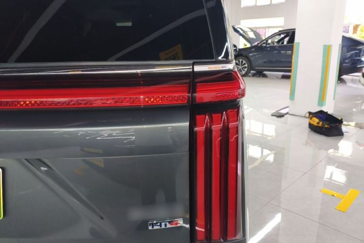 Used Wey Gaoshan 2025 Four-Wheel Drive Alpine 8 Right Rear Taillight