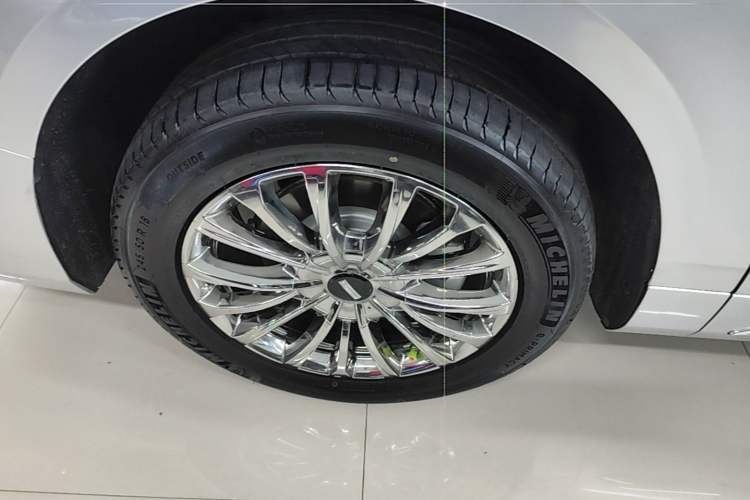 Used Wey Gaoshan 2025 Four-Wheel Drive Alpine 8 Right Rear Wheel Hub