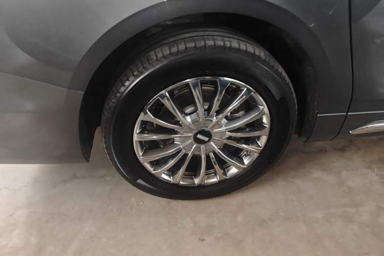 Used Wey Gaoshan 2025 Four-Wheel Drive Alpine 8 Right Rear Wheel Hub