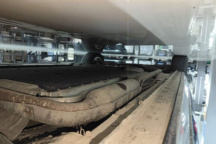 Used Wey Gaoshan 2025 Four-Wheel Drive Alpine 8 Right Side Sill