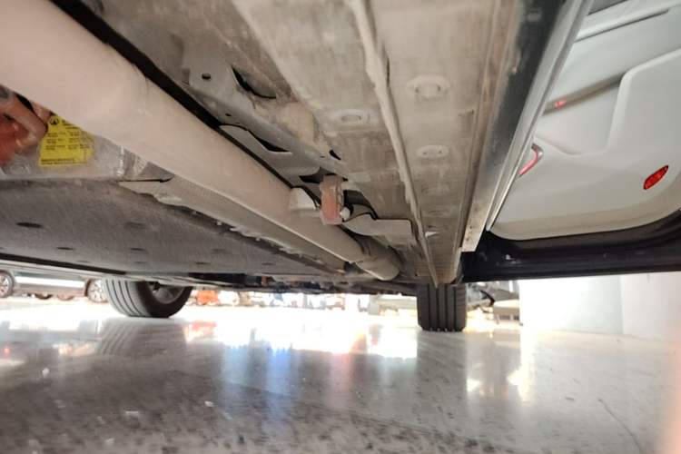 Used Wey Gaoshan 2025 Four-Wheel Drive Alpine 8 Right Side Sill