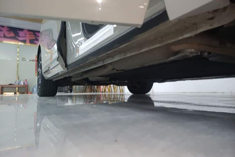Used Wey Gaoshan 2025 Model Four-Wheel Drive Gao Shan 7 Right Side Sill