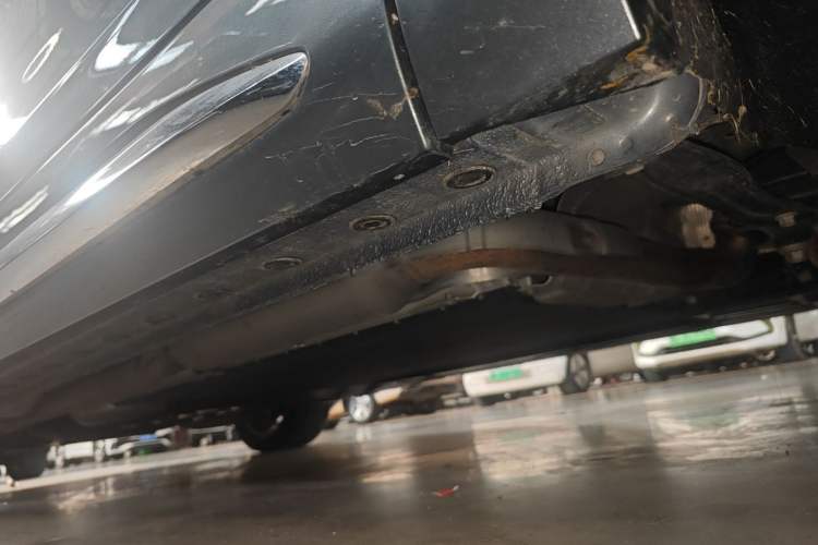 Used Wey Gaoshan 2025 Four-Wheel Drive Alpine 8 Right Side Sill