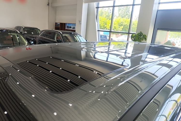 Used Wey Gaoshan 2025 Four-Wheel Drive Alpine 8 Roof