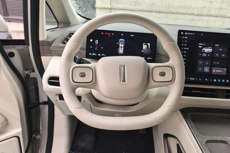 Used Wey Gaoshan 2025 Model Four-Wheel Drive Gao Shan 7 Steering Wheel