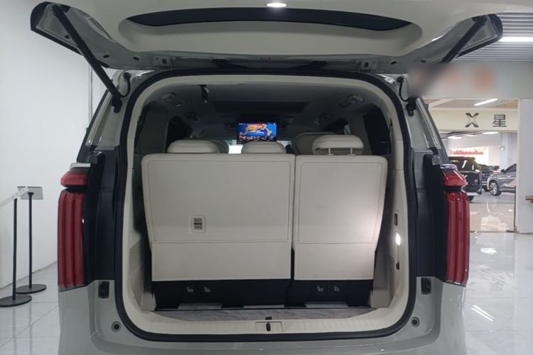Used Wey Gaoshan 2025 Model Four-Wheel Drive Gao Shan 7 Trunk