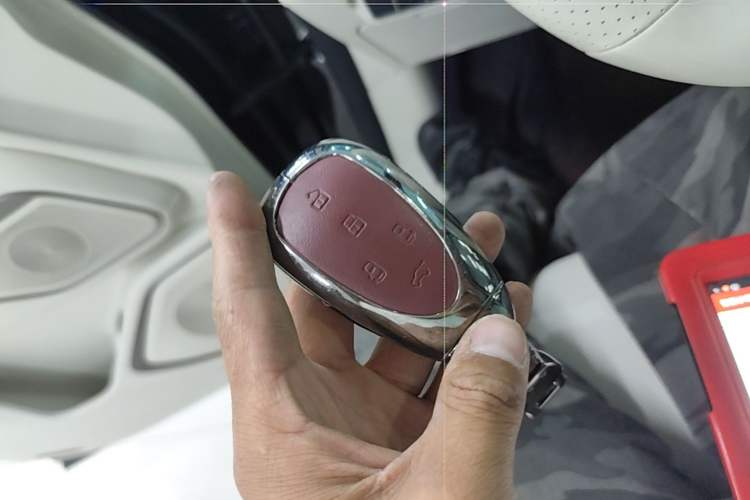 Used Wey Gaoshan 2025 Four-Wheel Drive Alpine 8 Vehicle Key