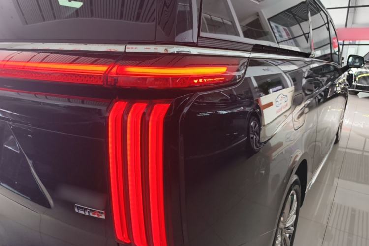 Used Wey Gaoshan 2025 Four-Wheel Drive Alpine 9 Right Rear Taillight