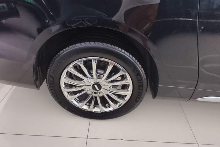 Used Wey Gaoshan 2025 Four-Wheel Drive Alpine 9 Right Rear Wheel Hub