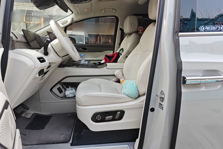 Used Wey Gaoshan 2025 Model Four-Wheel Drive Gao Shan 7 Left Front Seat