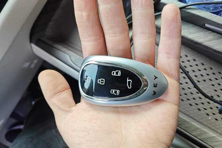 Used Wey Gaoshan 2025 Model Four-Wheel Drive Gao Shan 7 Vehicle Key