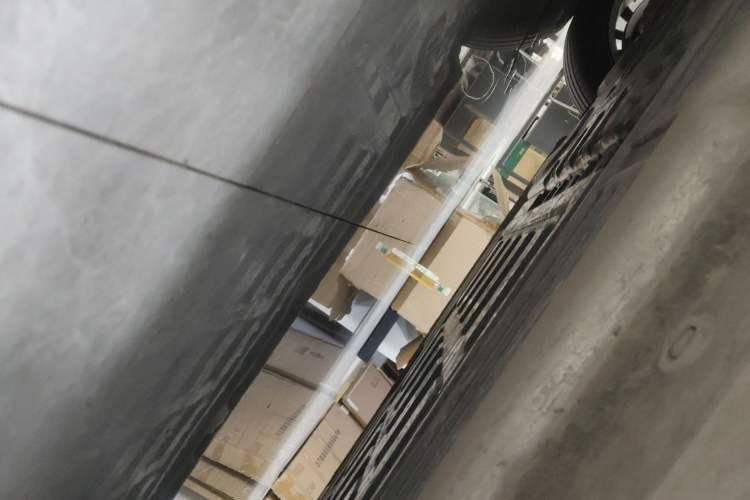 Used Wey Gaoshan 2025 Four-Wheel Drive Alpine 8 Chassis Front Left