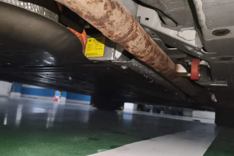 Used Wey Gaoshan 2025 Four-Wheel Drive Alpine 8 Chassis Rear Right