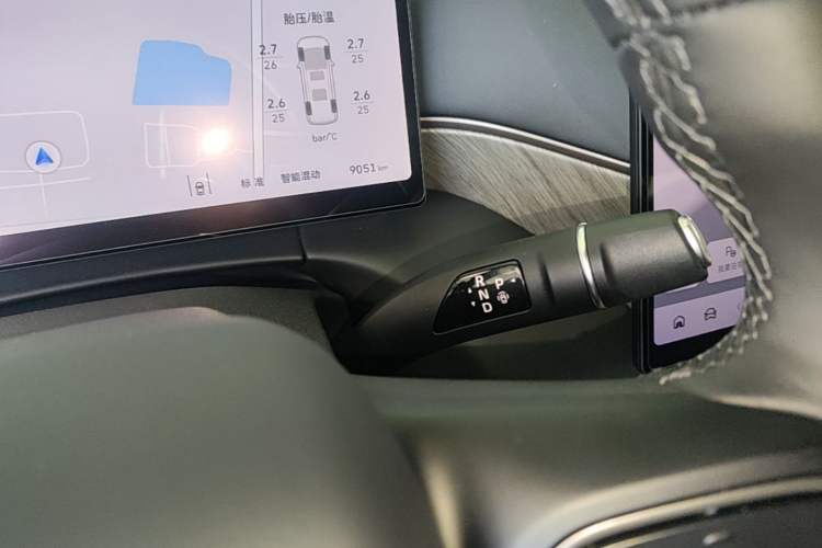 Used Wey Gaoshan 2025 Model Four-Wheel Drive Gao Shan 7 Gear Lever