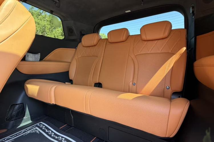 Used Wey Gaoshan 2025 Four-Wheel Drive Alpine 8 Interior 5