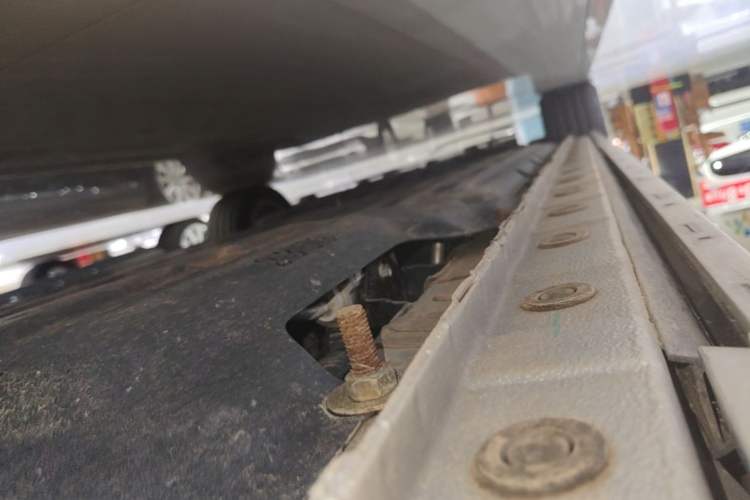 Used Wey Gaoshan 2025 Four-Wheel Drive Alpine 8 Left Side Sill