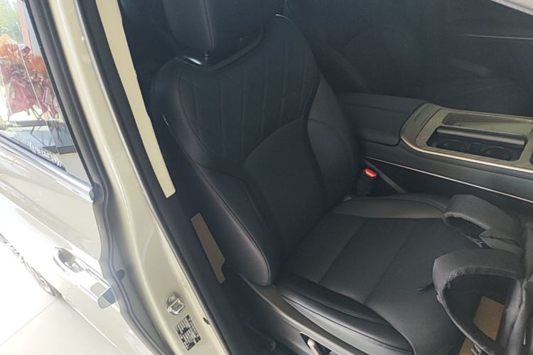 Used Wey Gaoshan 2025 Model Four-Wheel Drive Gao Shan 7 Right Front Seat