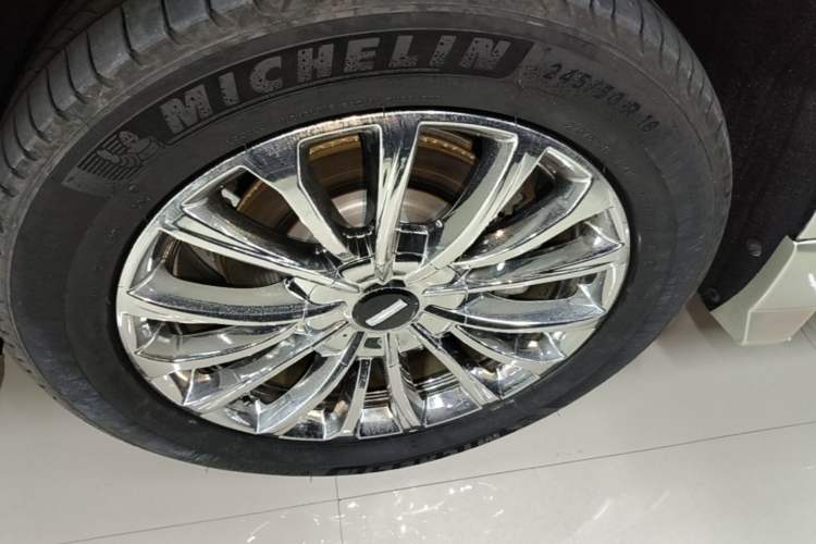 Used Wey Gaoshan 2025 Four-Wheel Drive Alpine 8 Right Rear Wheel Hub