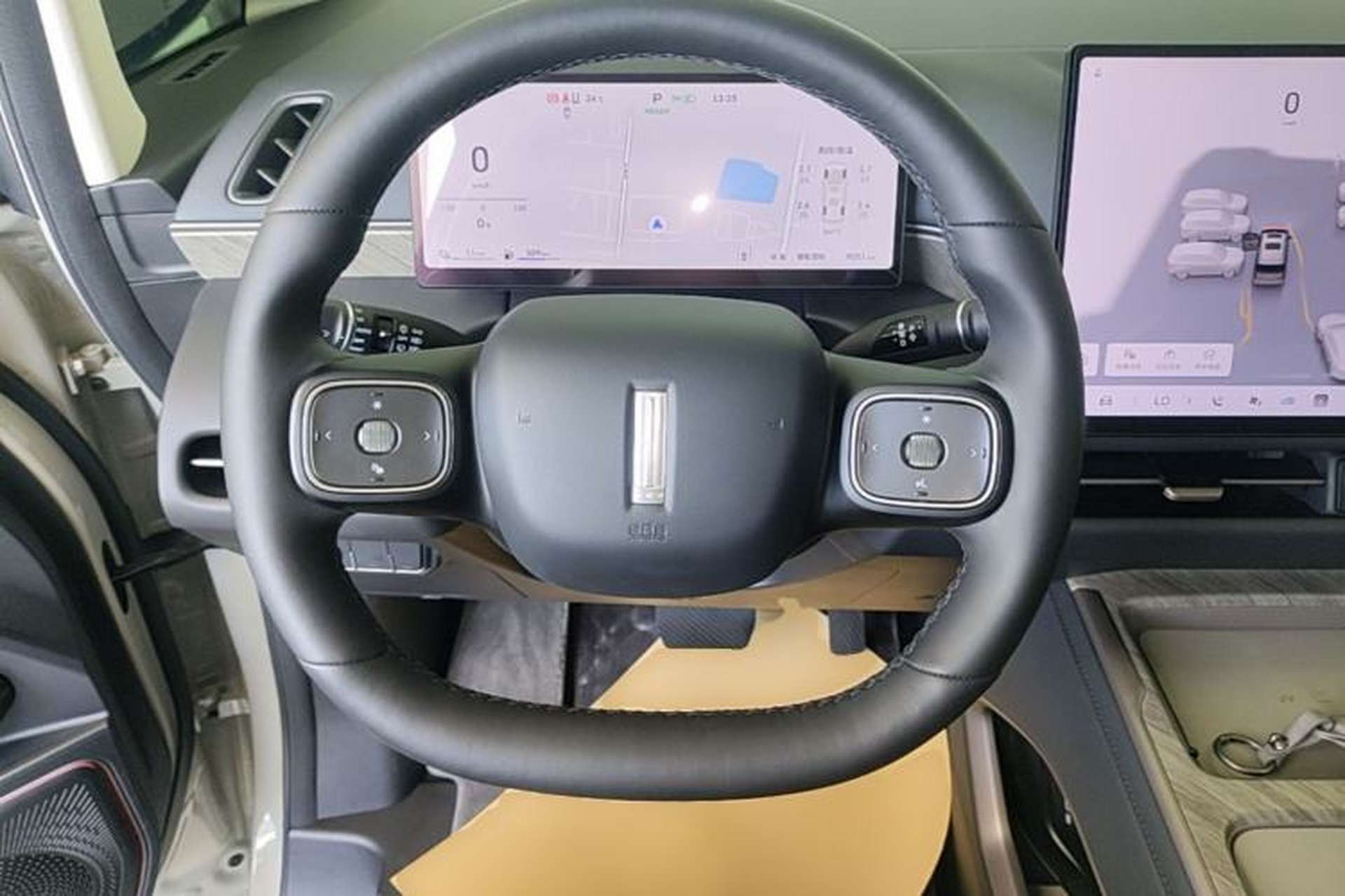 Used Wey Gaoshan 2025 Model Four-Wheel Drive Gao Shan 7 Steering Wheel