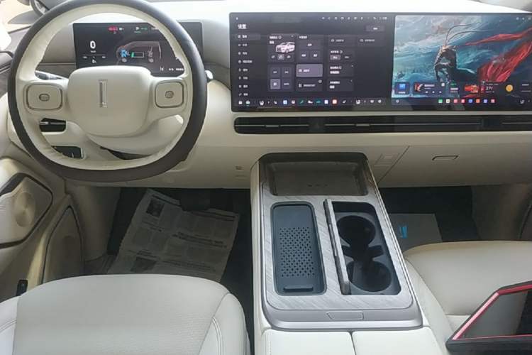 Used Wey Gaoshan 2025 Four-Wheel Drive Alpine 8 Audio And AC Panel