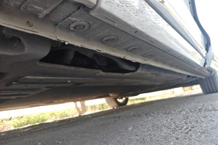 Used Wey Gaoshan 2025 Four-Wheel Drive Alpine 8 Chassis Front Left