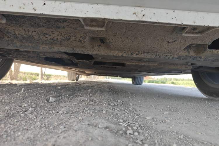Used Wey Gaoshan 2025 Four-Wheel Drive Alpine 8 Chassis Front