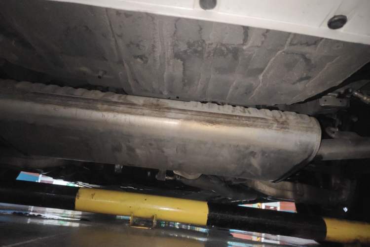 Used Wey Gaoshan 2025 Four-Wheel Drive Alpine 8 Chassis Rear