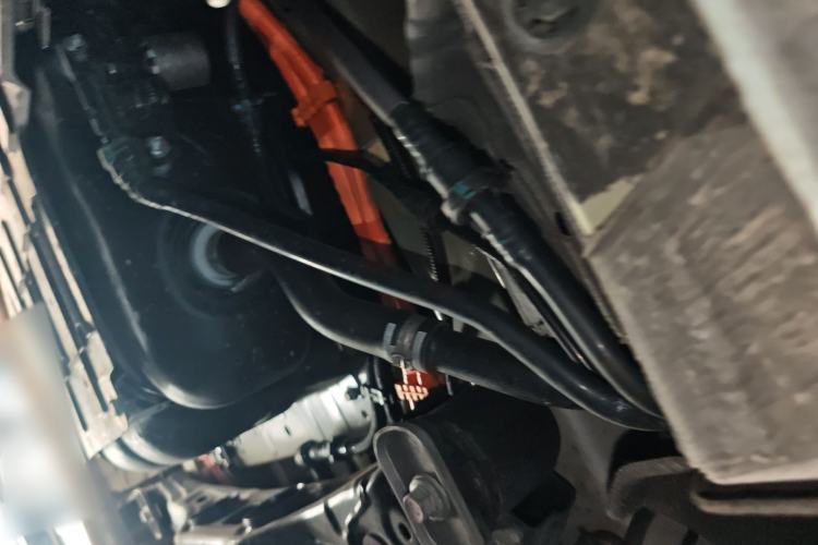 Used Wey Gaoshan 2025 Four-Wheel Drive Alpine 8 Chassis Rear Left