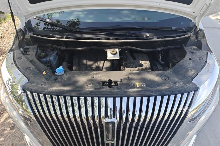 Used Wey Gaoshan 2025 Four-Wheel Drive Alpine 8 Engine Bay